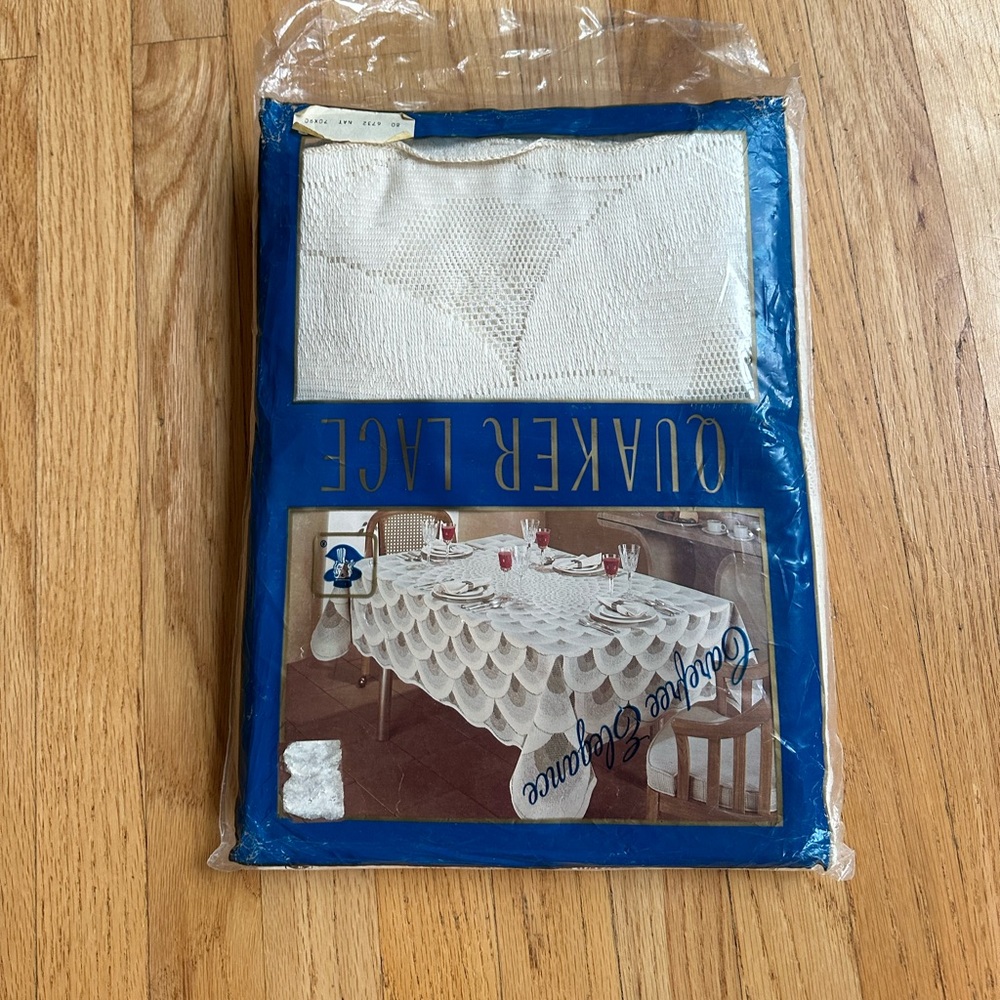 Vintage Quaker lace tablecloth
